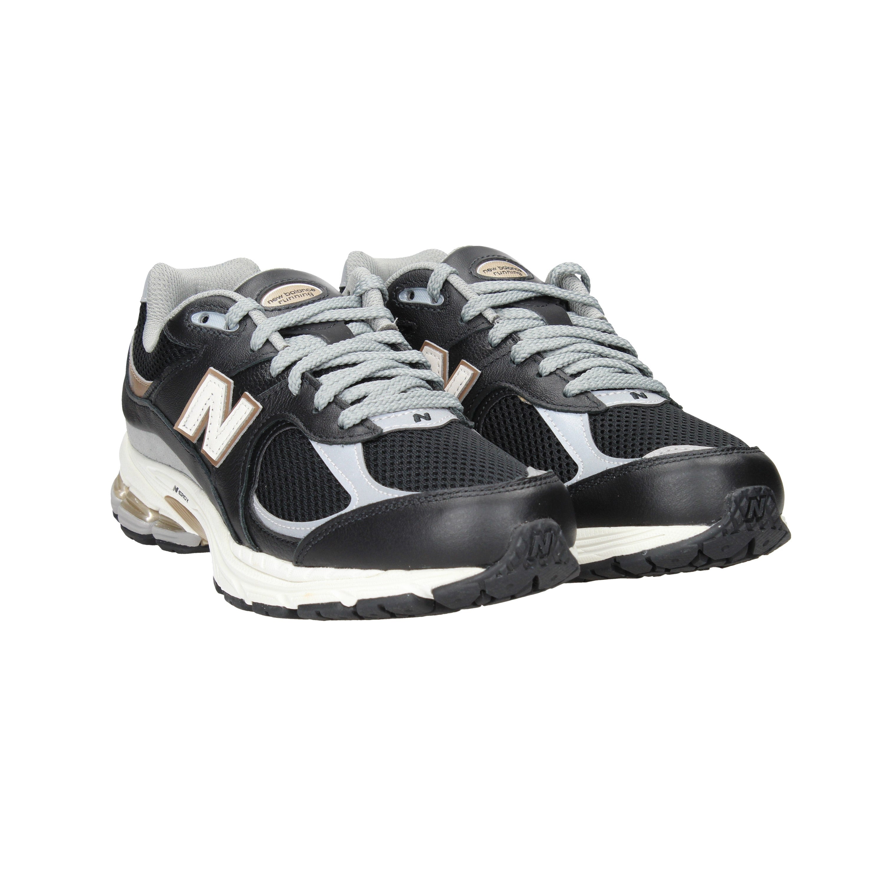 NEW BALANCE  - U M 2002 RPO Sneakers