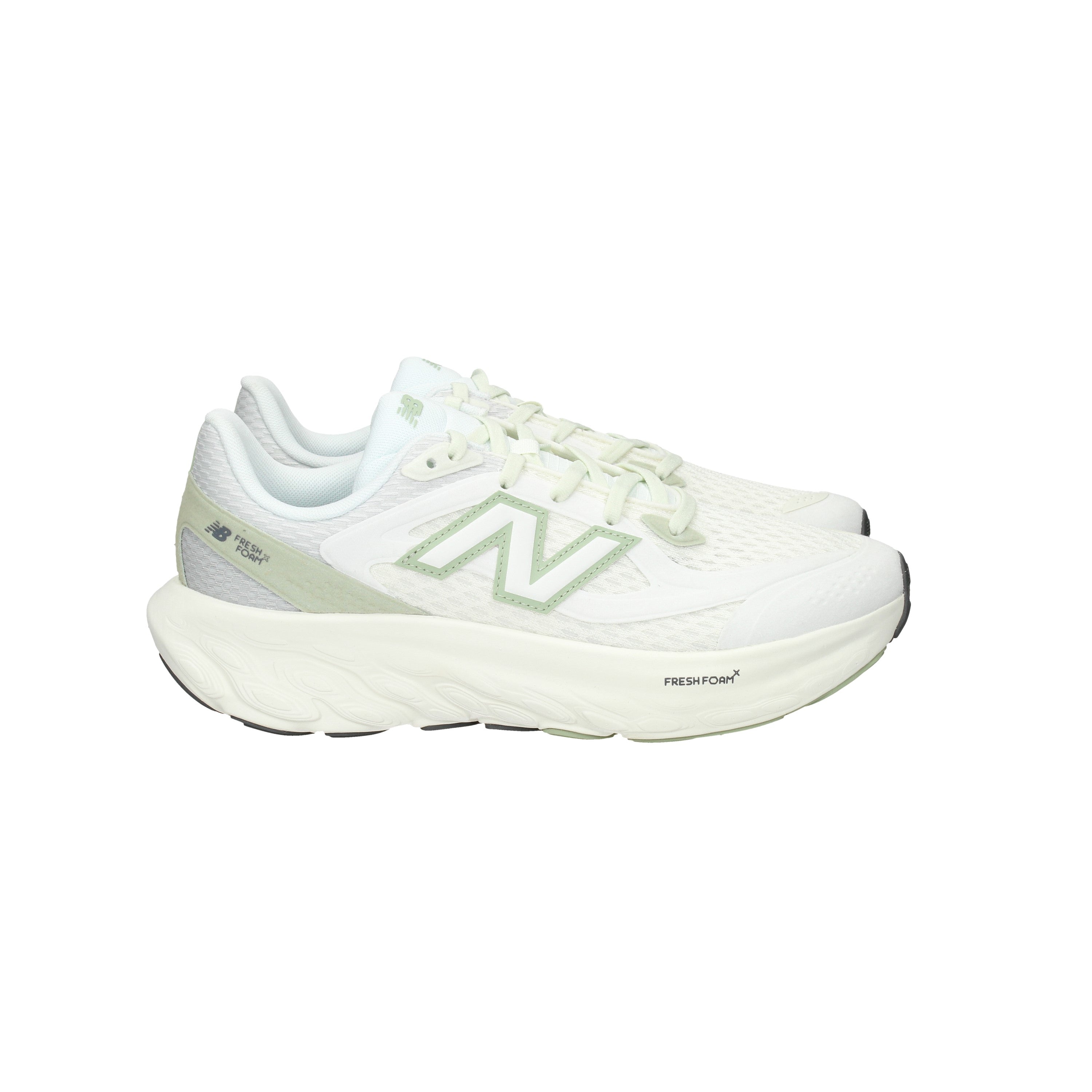 NEW BALANCE  - UTRNAF Sneakers