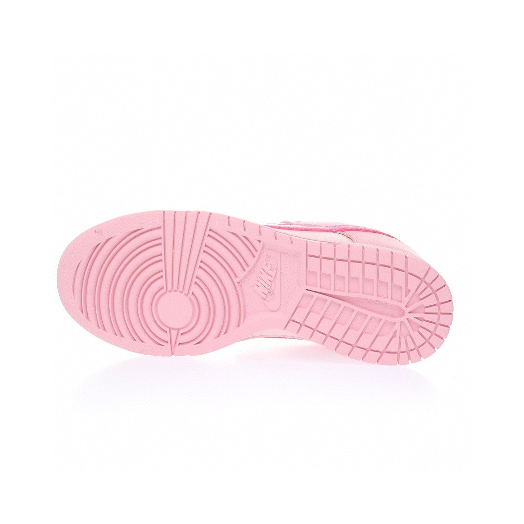 Sneakers WMNS Nike Dunk Low - Triple Pink (GS) DH9765-600