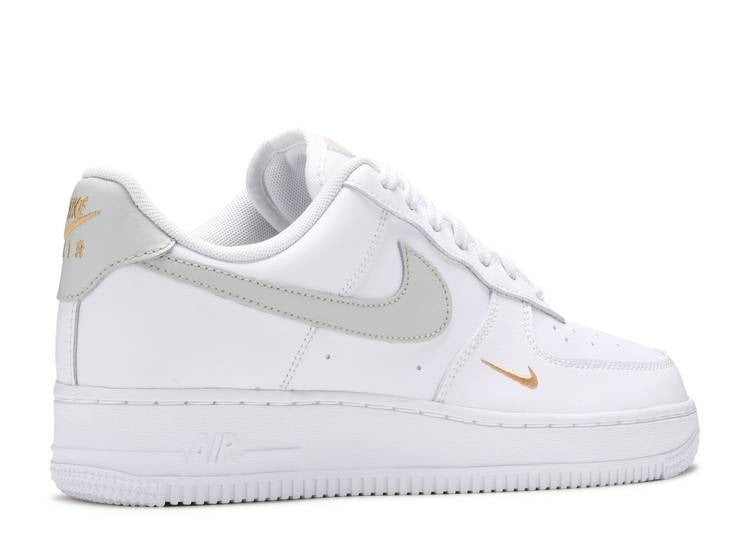 Sneakers WMNS Nike Air Force '07 Essential - White Grey Gold CZ0270-106