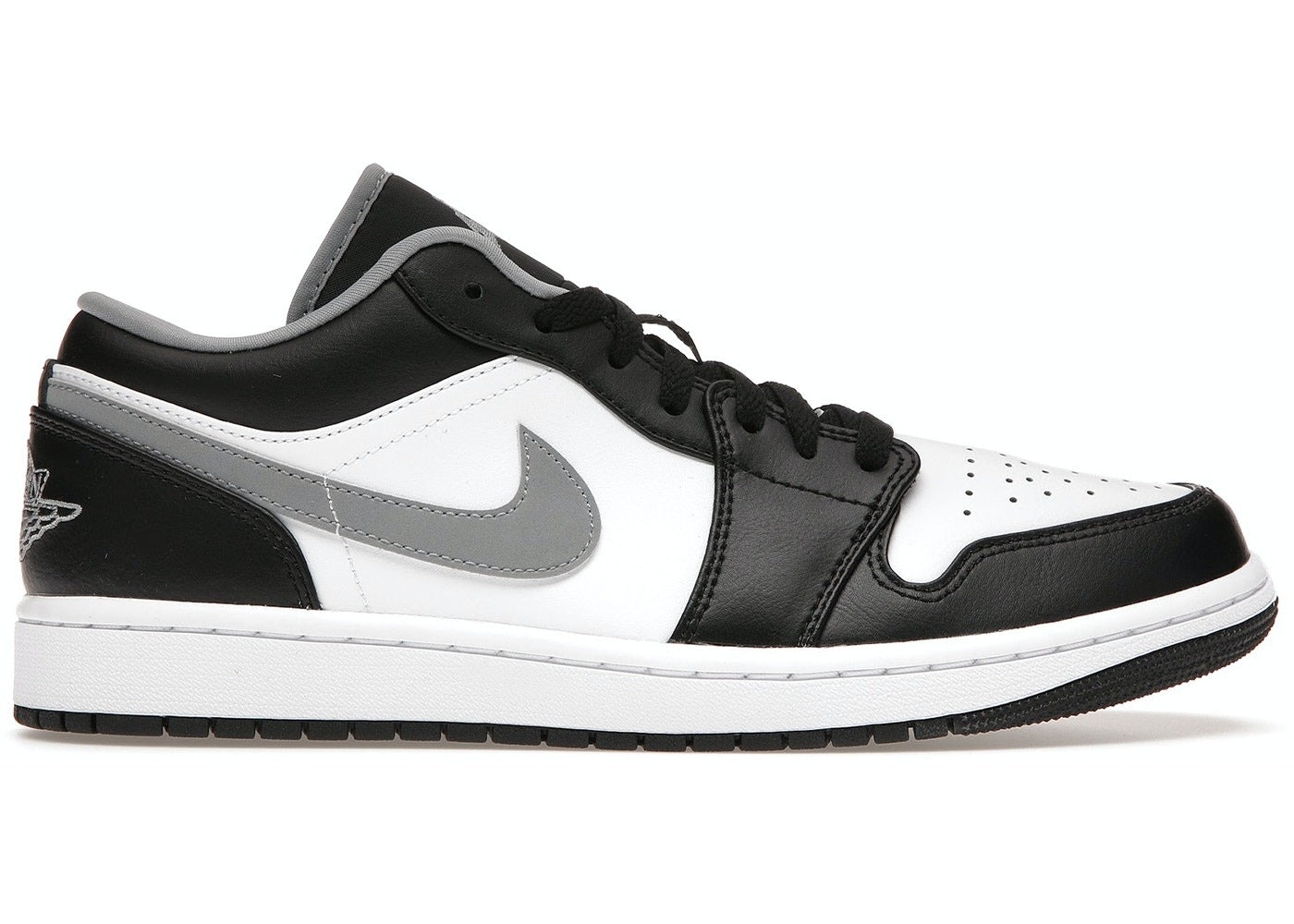 Sneakers WMNS Nike Air Jordan 1 Low Basketball Shoes - Black & White 553558-040