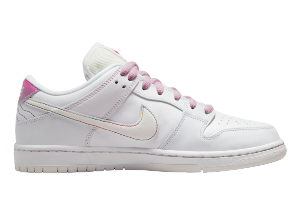 Sneakers WMNS Nike SB Dunk Low "Be True" (W) DR4876-100