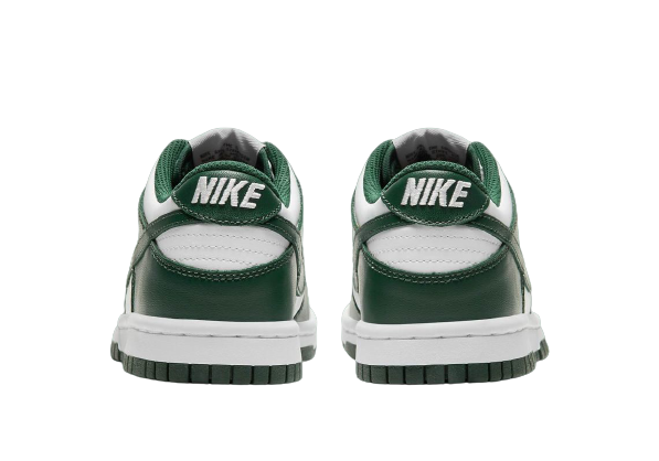 Sneakers Men WMNS Nike Dunk Low GS - Spartan Green CW1590-102