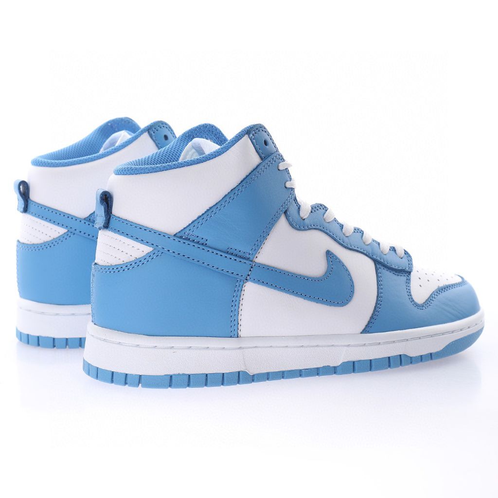 Sneakers Nike Womens WMNS Dunk High Aluminum - DD1869-107