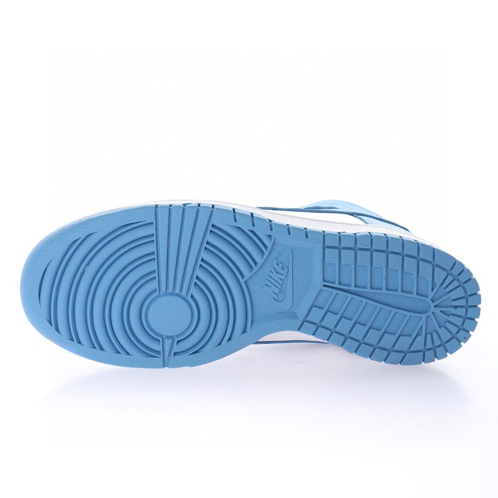 Sneakers Nike Womens WMNS Dunk High Aluminum - DD1869-107