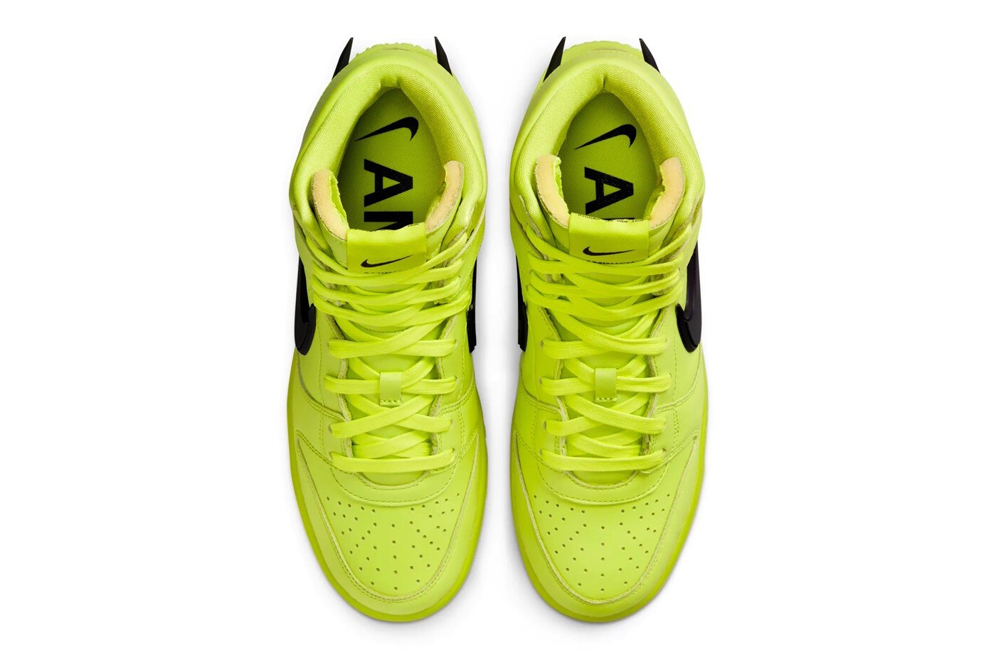 Sneakers Men Nike Dunk High x AMBUSH - Flash Lime CU7544-300