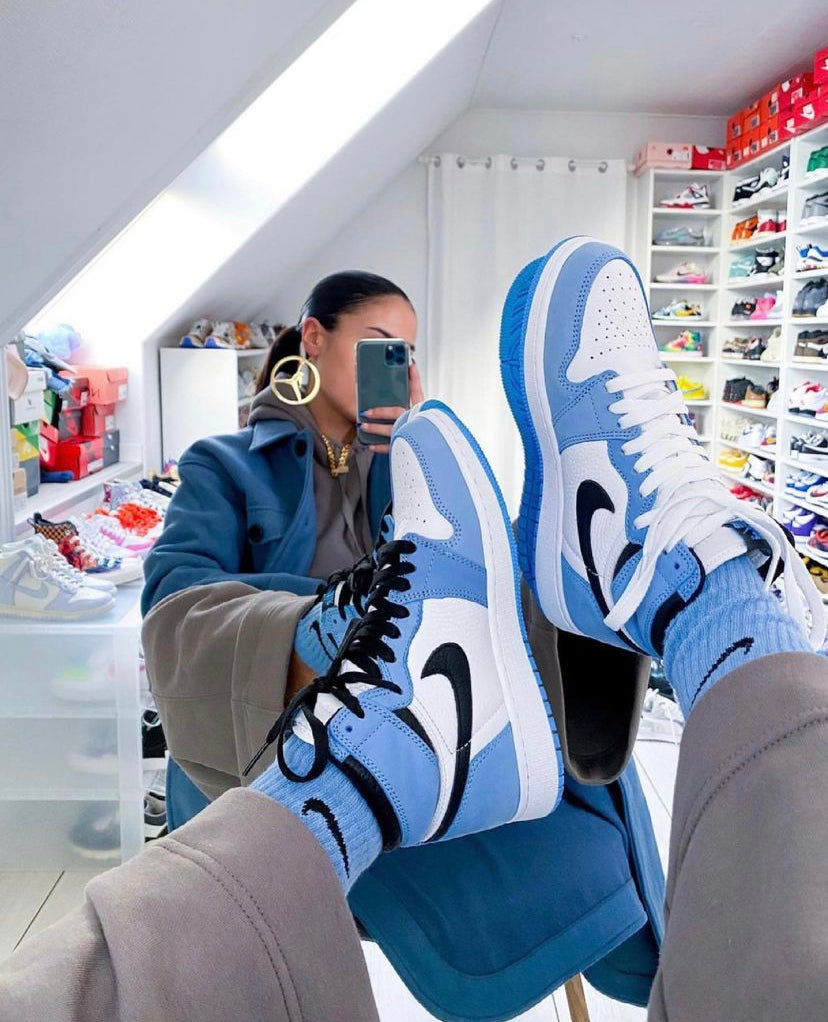 Sneakers WMNS Air Jordan 1 Retro - High University Blue Black - 555088-134