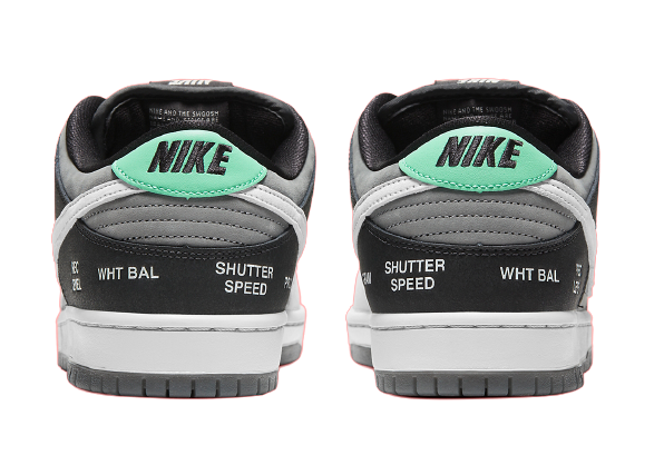 Sneakers Nike Dunk Low SB 'Camcorder' - White Black Grey CV1659-001