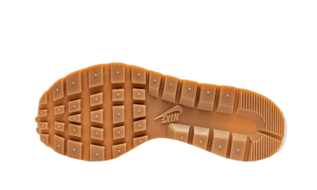 Sneakers WMNS NIKE SACAI VAPORWAFFLE - 'GUM SAIL' DD1875-100