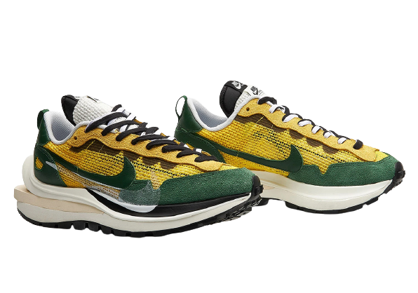 Sneakers Men Nike SACAI X VAPORWAFFLE - 'TOUR YELLOW' CV1363-700